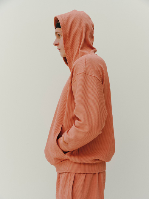 LOOK 02
